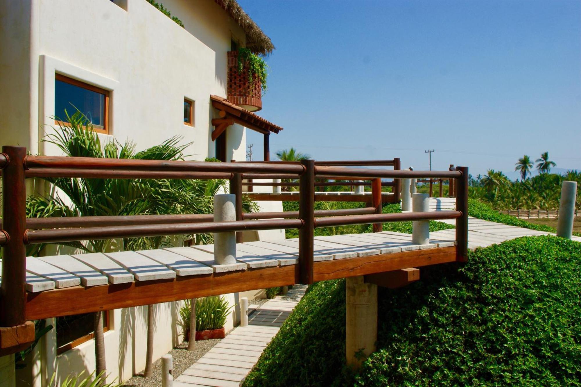 Residences At Las Palmas Ζιουατανέχο Εξωτερικό φωτογραφία